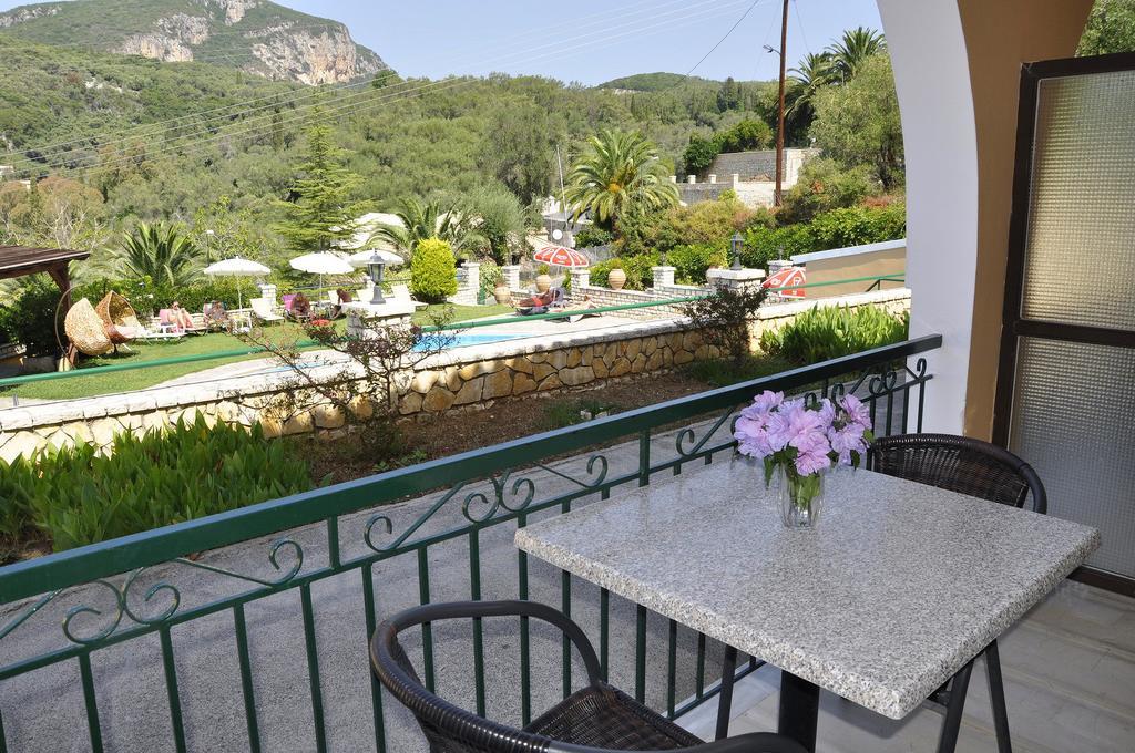 Villa Birlis Лиападес Екстериор снимка