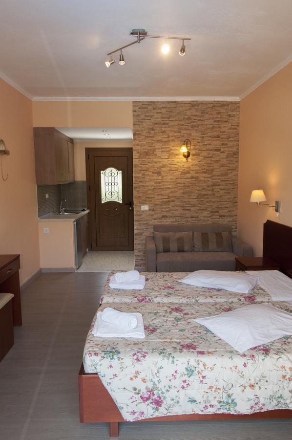 Villa Birlis Лиападес Екстериор снимка